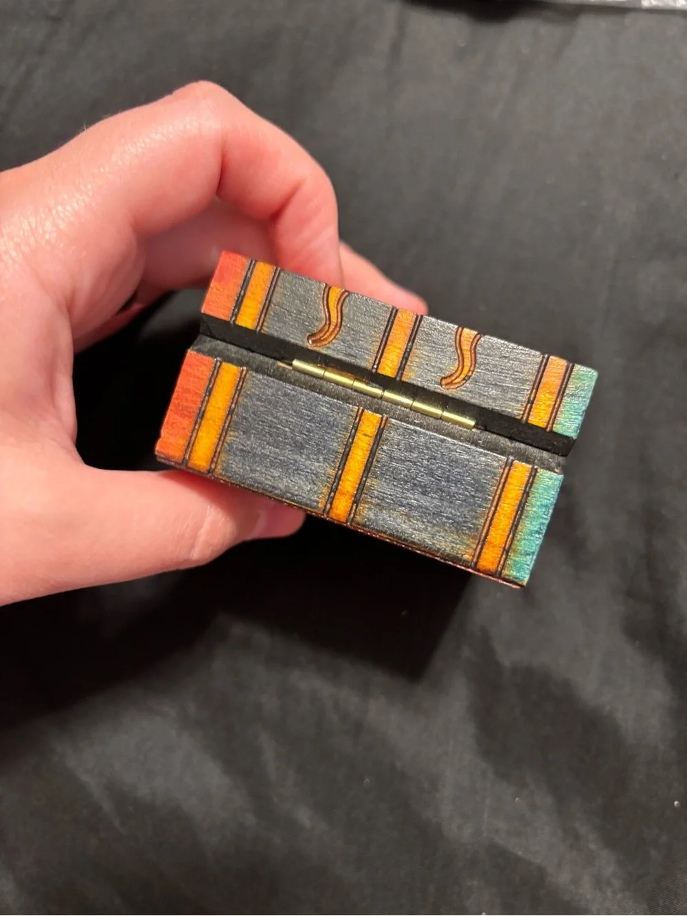 N/A small decorative